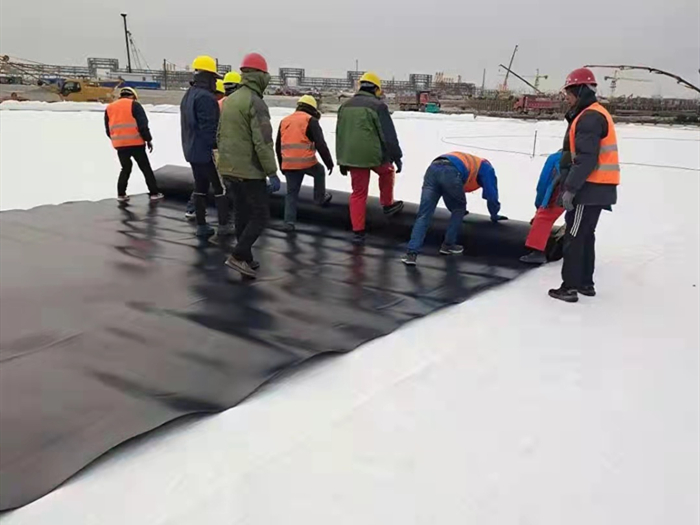  土（tǔ）工膜防滲工程施（shī）工指南：從基底處理到驗收的全（quán）流程攻略